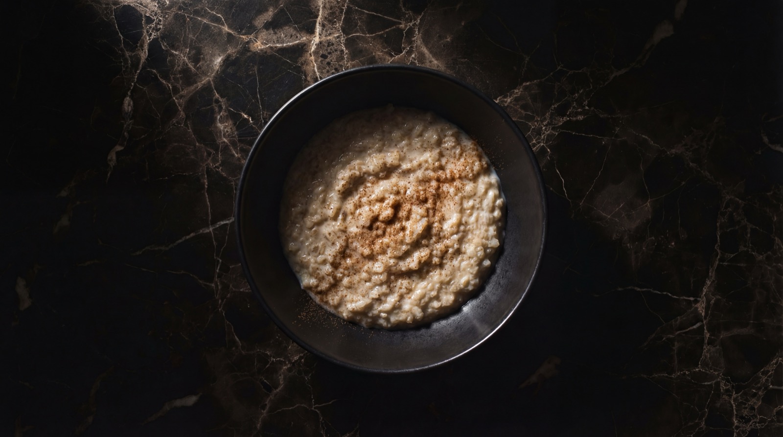 Arroz con leche colombiano ligero con leche descremada y canela