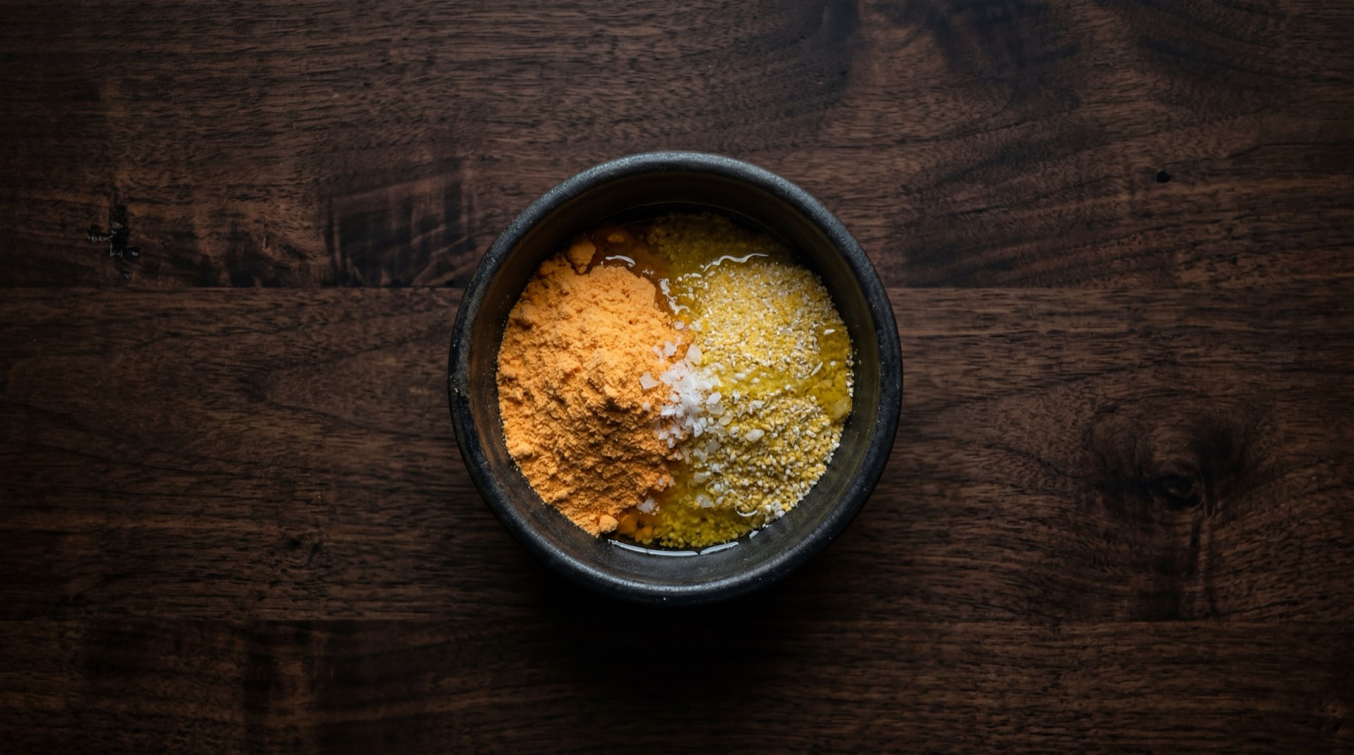 Ingredientes de los Gudiz: harina de maiz amarillo, aceite vegetal de palma, saborizante de queso en polvo, sal refinada y colorante natural achiote