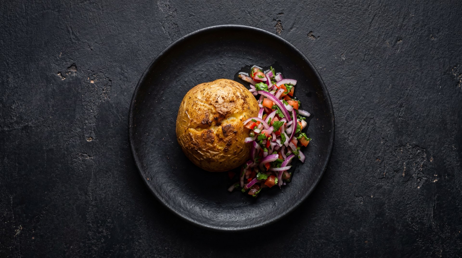 Papa rellena peruana version saludable horneada sin freir con relleno de pechuga de pollo y papa amarilla