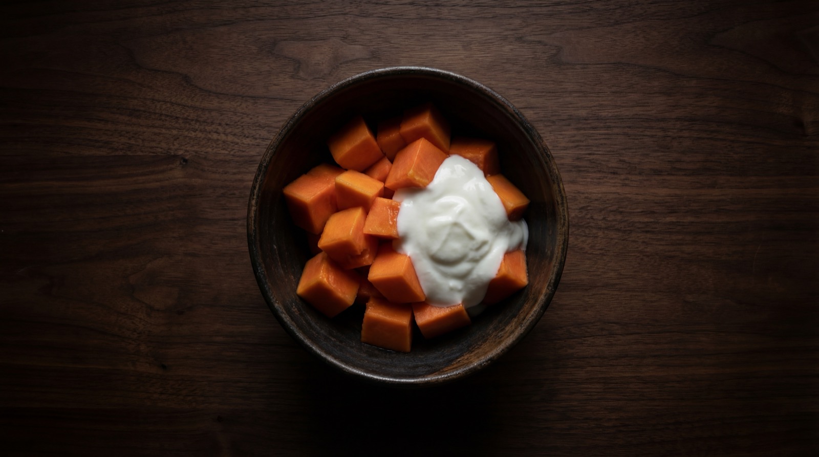 Desayuno saludable con papaya fresca